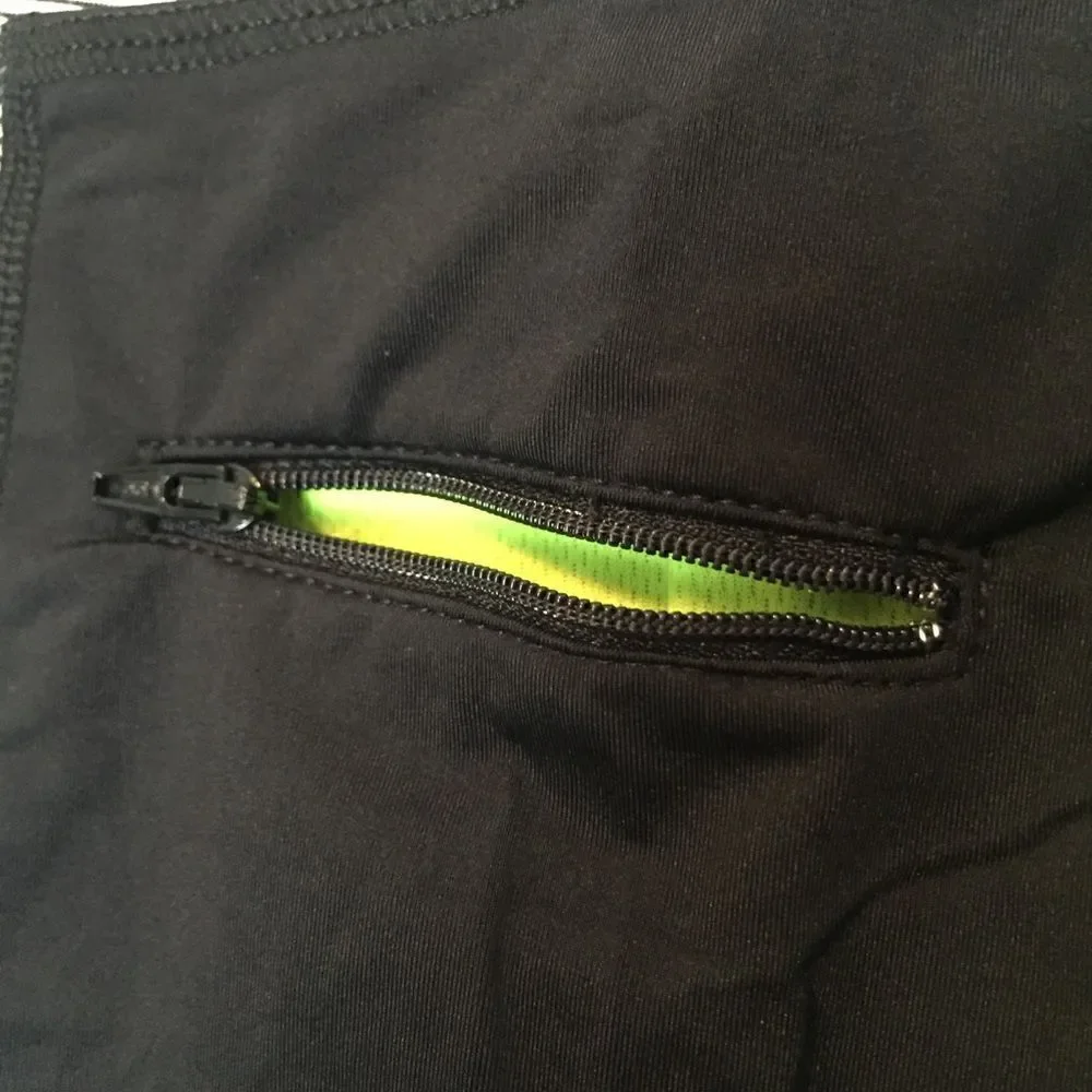 Caelum workout capris.